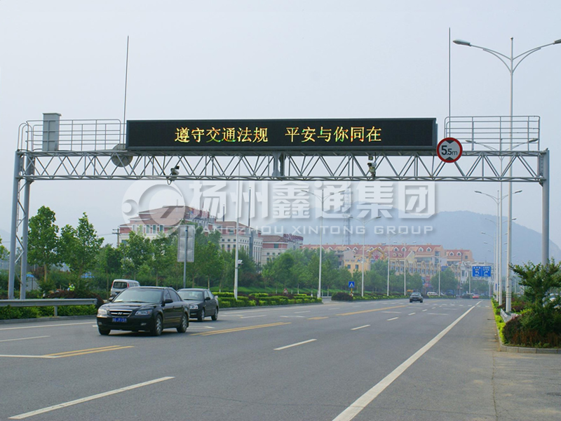 LMJ-013，桁架式情報(bào)板門架，龍門架